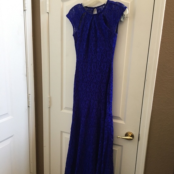B Darlin Dresses & Skirts - FINAL MARKDOWN B. Darlin stretch lace dress 5/6